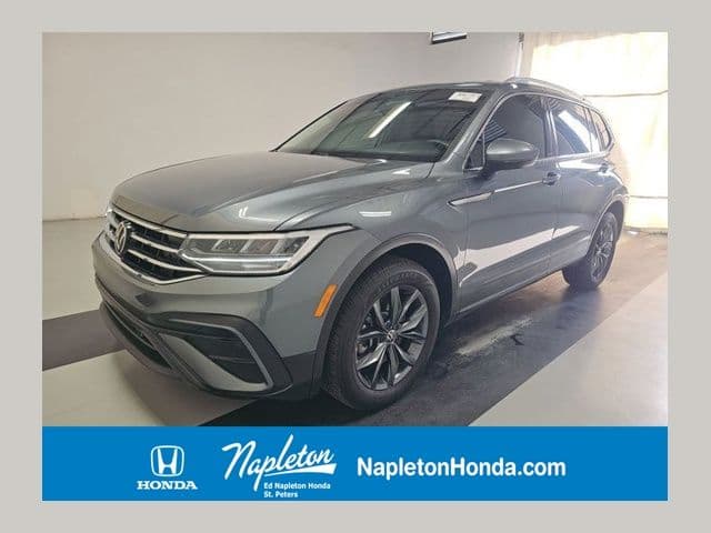 2023 Volkswagen Tiguan SE — photo 1 of 28
