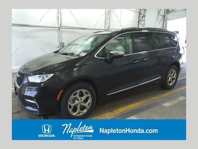 2021 Chrysler Pacifica Limited — photo 1 of 22