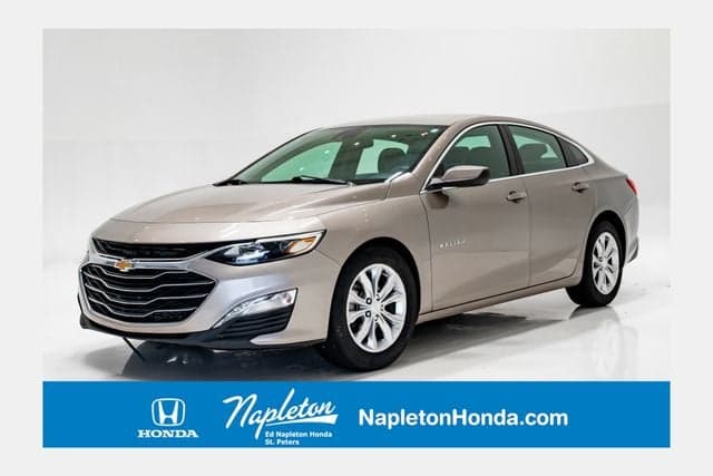 2023 Chevrolet Malibu LT — photo 1 of 36