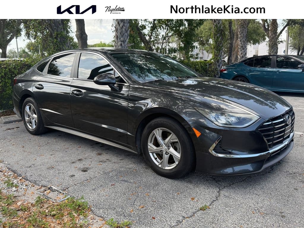 2020 Hyundai Sonata SE — photo 1 of 21
