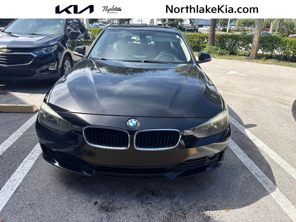 2015 BMW 3 Series 320i — photo 1 of 6