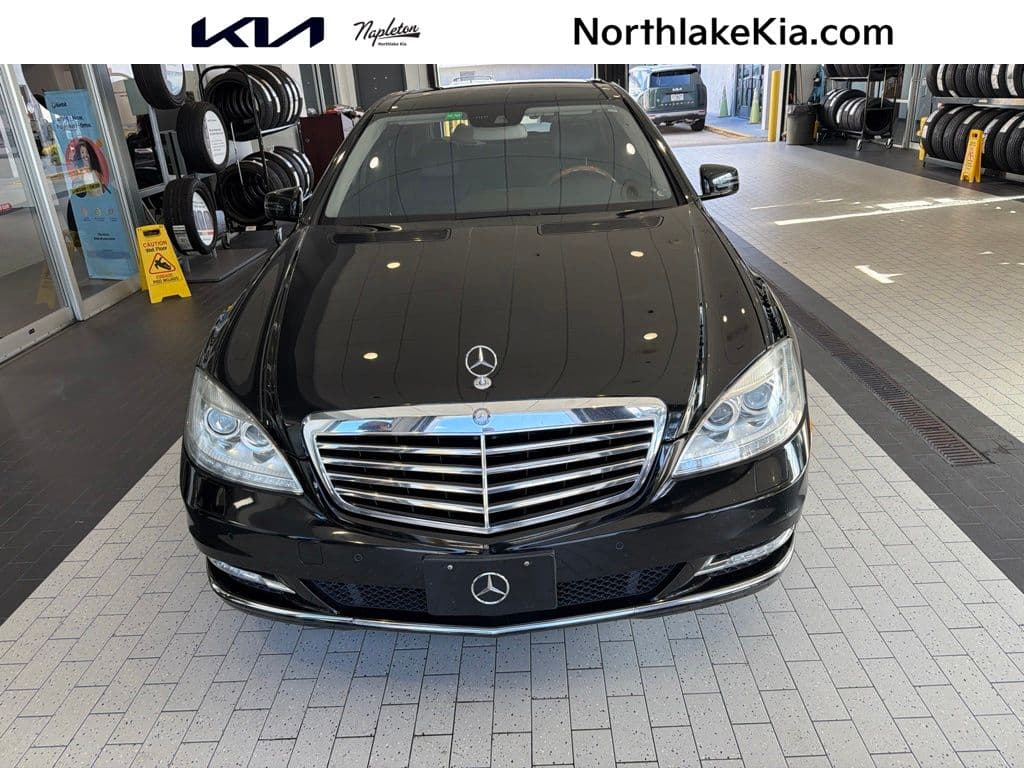 2012 Mercedes-Benz S-Class S 550 — photo 1 of 3