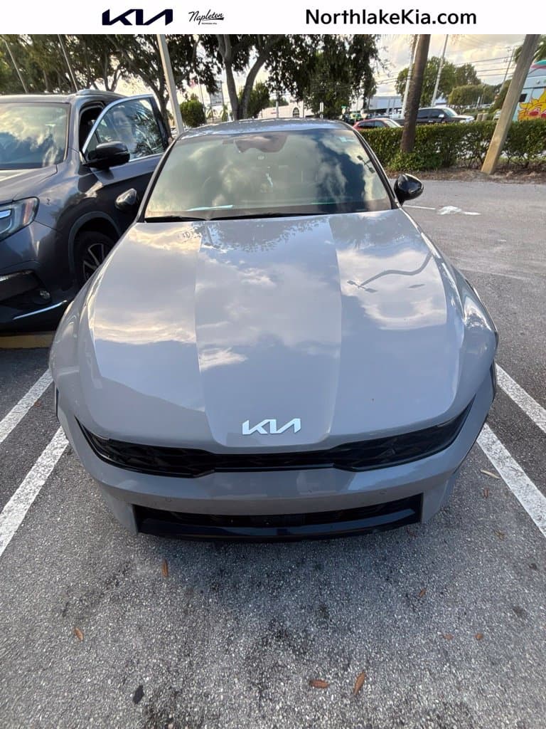 2025 Kia K5 GT-Line — photo 1 of 3