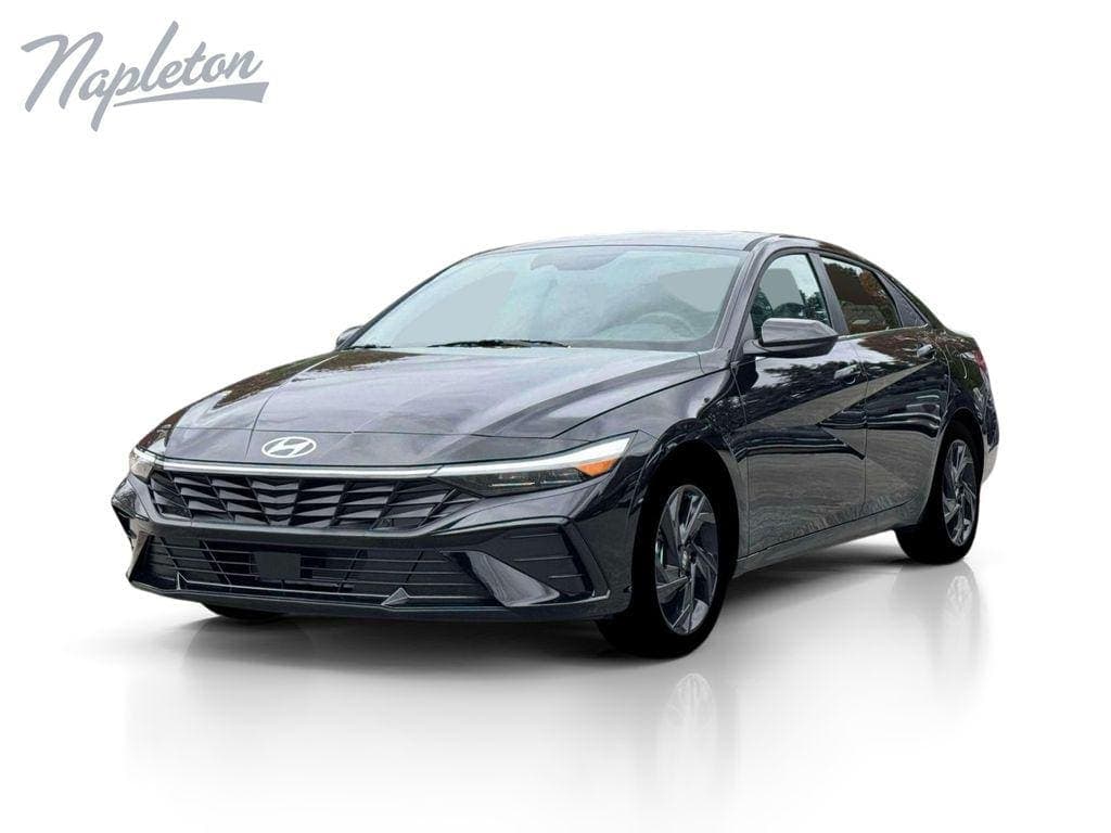 2026 Hyundai Elantra SEL Sport — photo 1 of 21