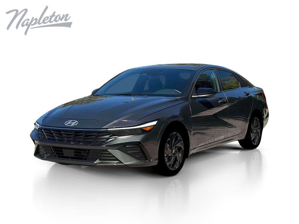 2026 Hyundai Elantra SEL Sport — photo 1 of 21