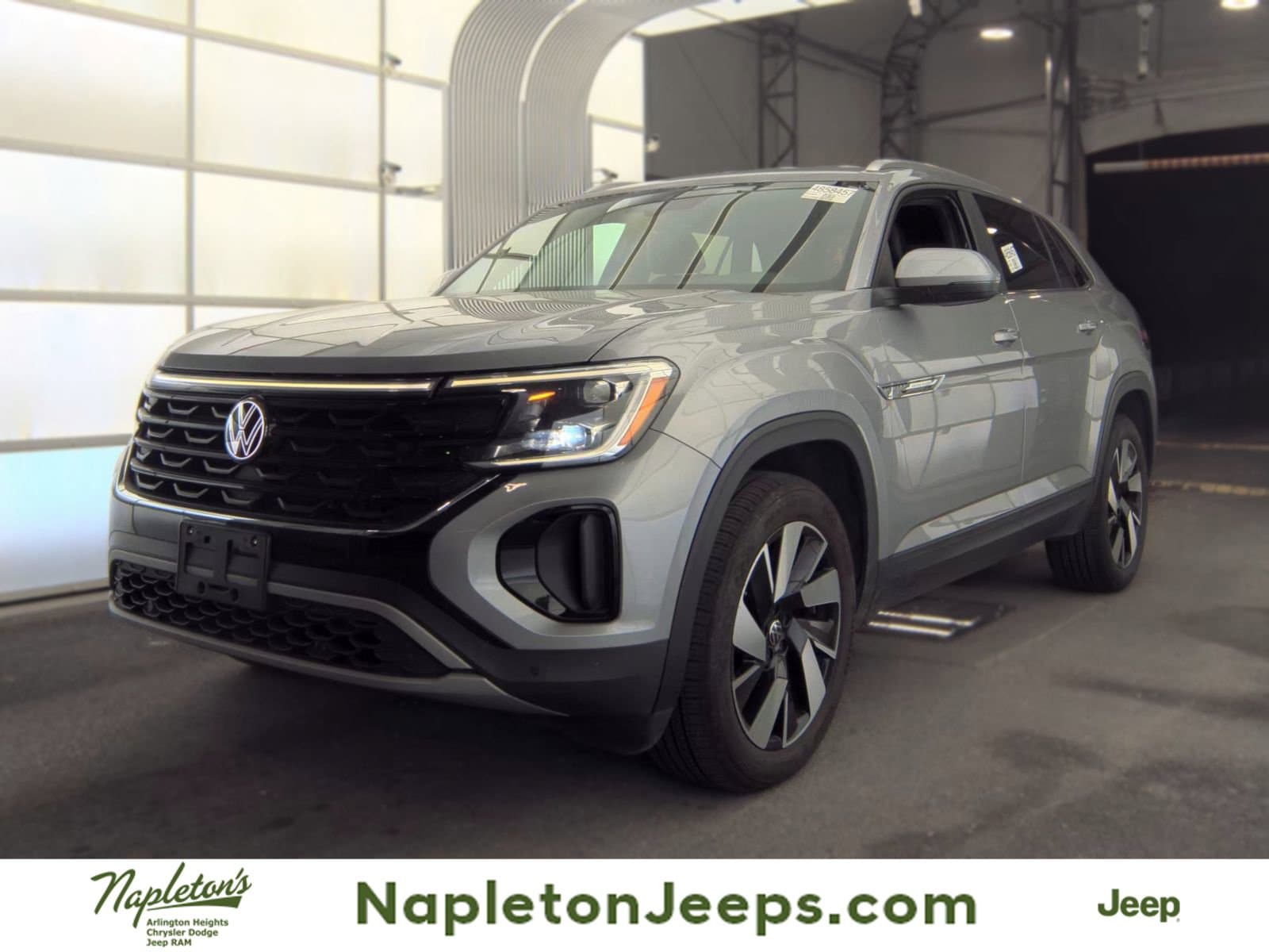 2025 Volkswagen Atlas Cross Sport 2.0T SE w/Technology — photo 1 of 12