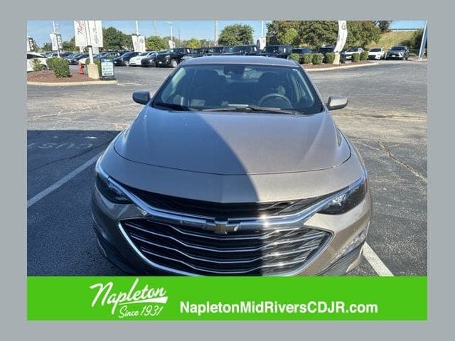 2025 Chevrolet Malibu 1LT — photo 1 of 35