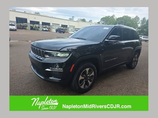 2022 Jeep Grand Cherokee 4xe Base — photo 1 of 23