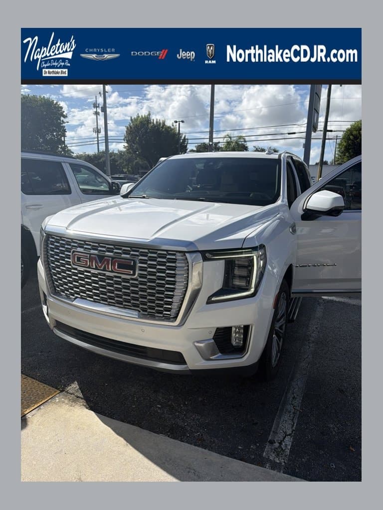 2021 GMC Yukon Denali — photo 1 of 18