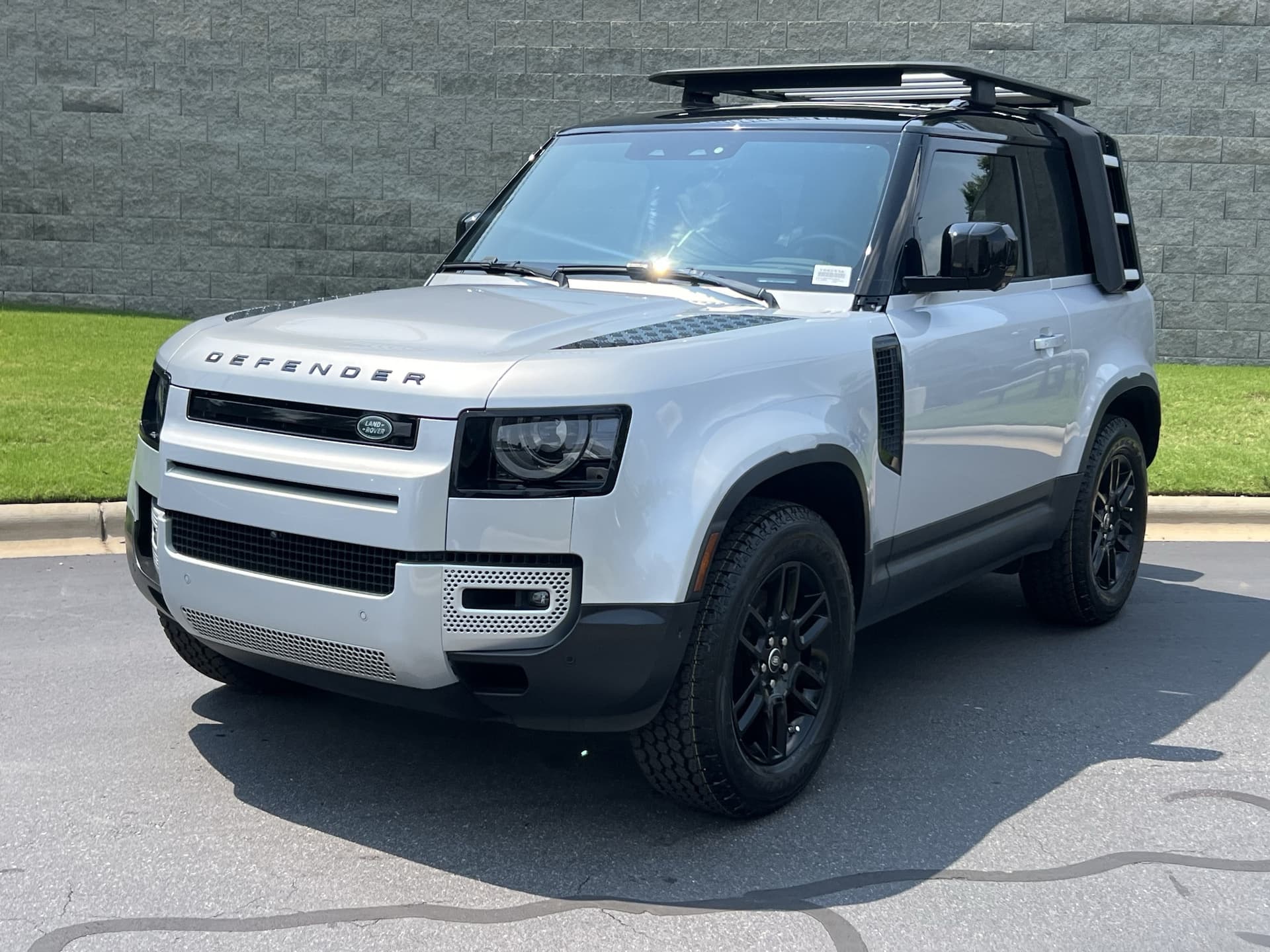 2021 Land Rover Defender S — photo 1 of 32