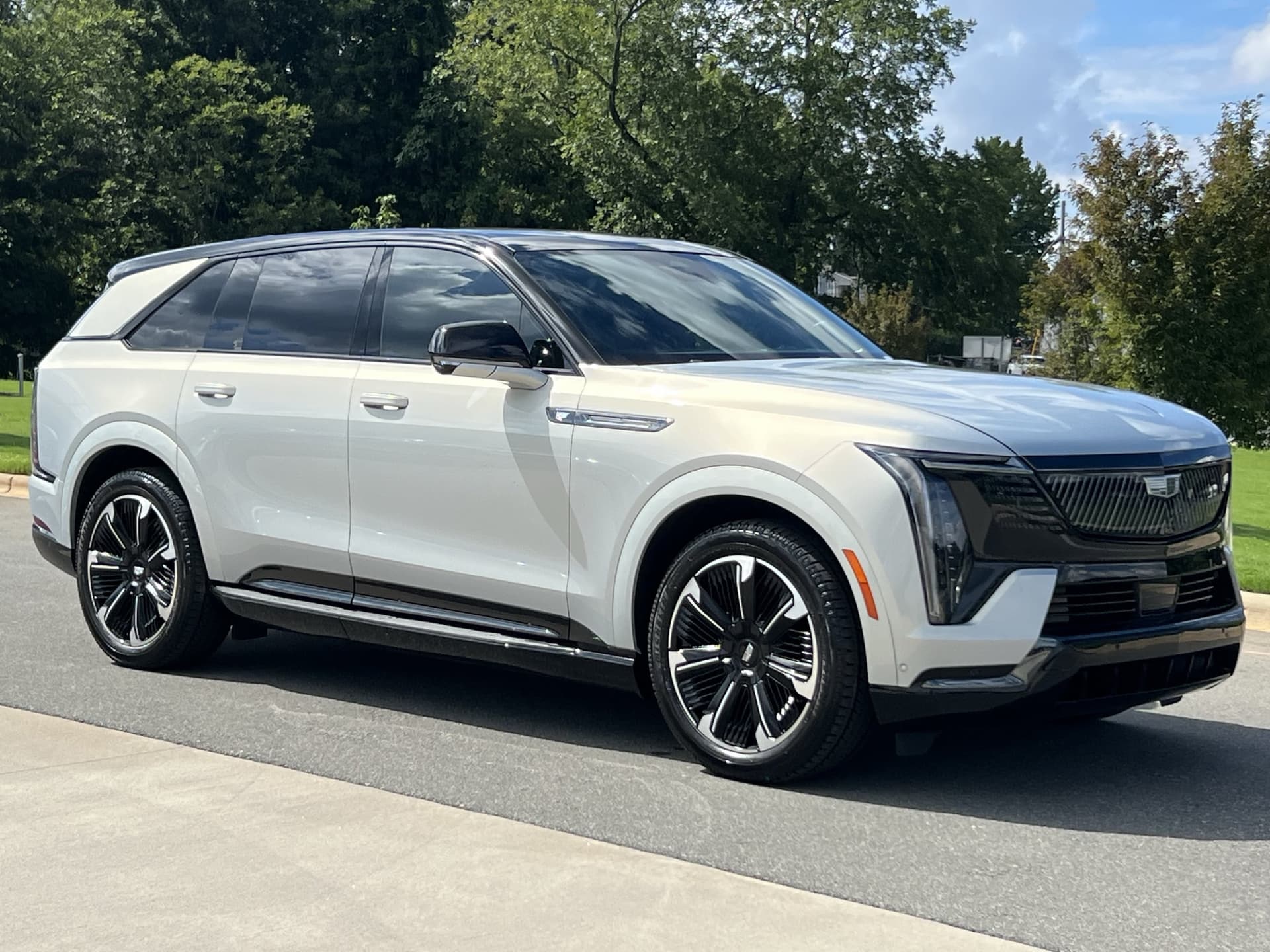 2025 Cadillac Escalade IQ Sport 2 — photo 1 of 44