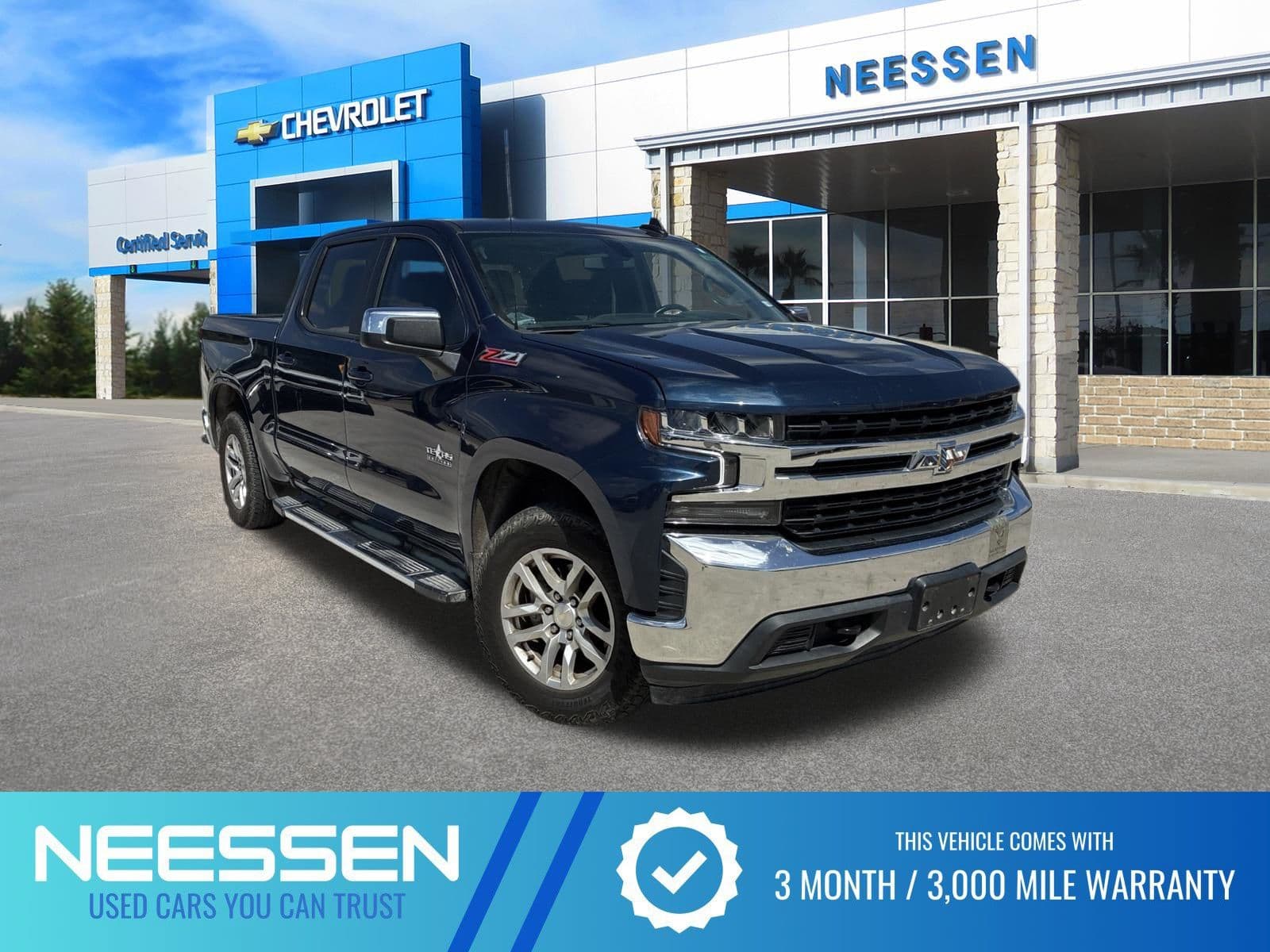 2021 Chevrolet Silverado 1500 LT — photo 1 of 16