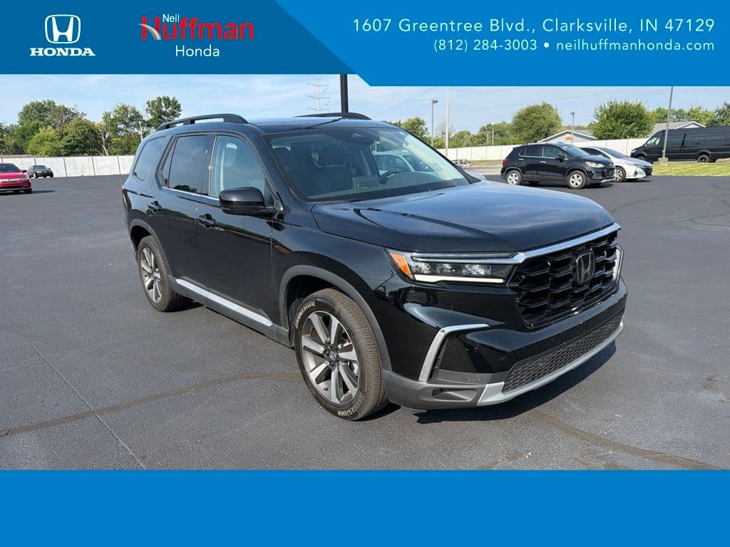 2024 Honda Pilot Touring — photo 1 of 10