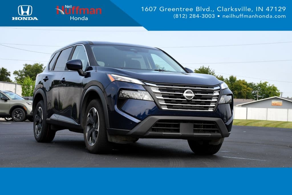 2025 Nissan Rogue SV — photo 1 of 30