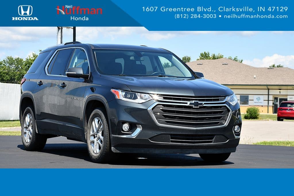 2018 Chevrolet Traverse LT — photo 1 of 32