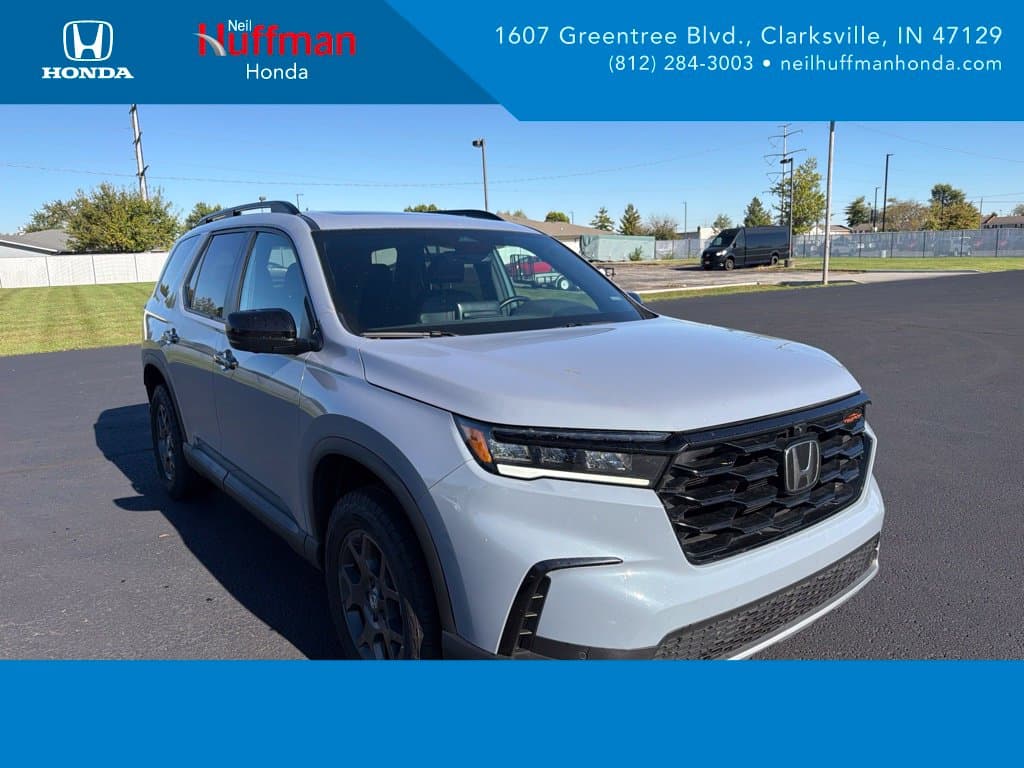2024 Honda Pilot TrailSport — photo 1 of 10