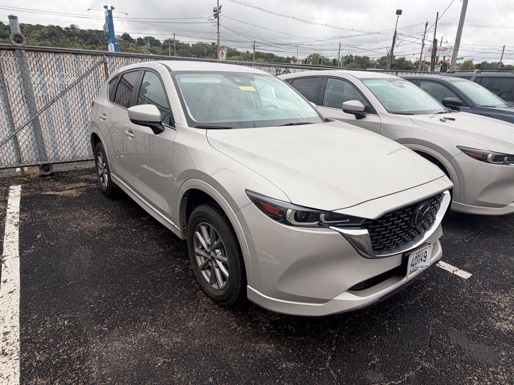 2025 Mazda CX-5 2.5 S Select Package — photo 1 of 12