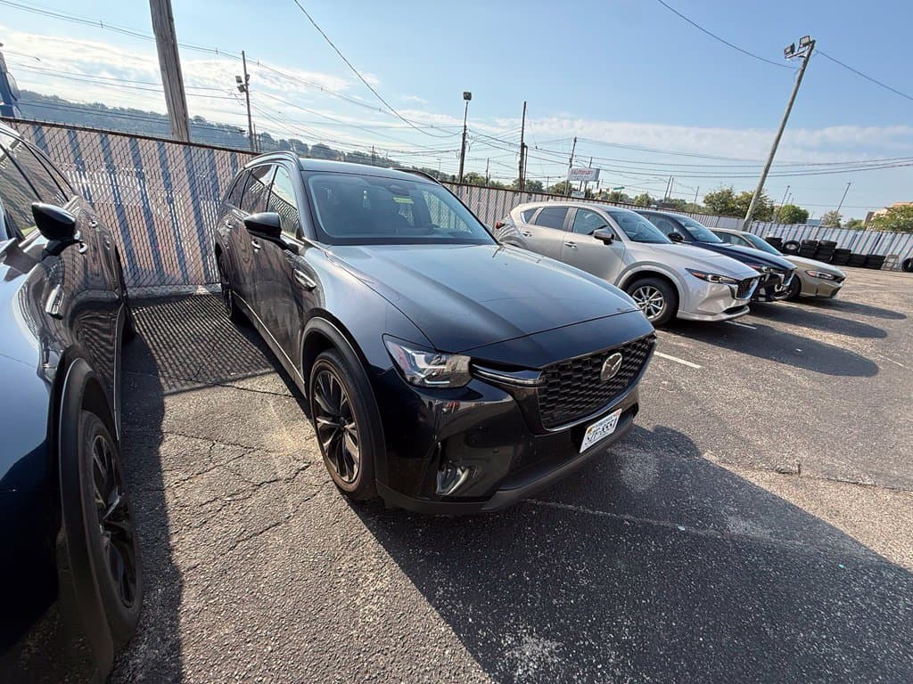 2026 Mazda CX-90 Premium Sport — photo 1 of 11