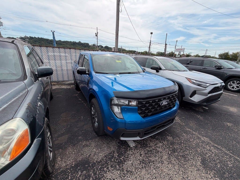 2025 Ford Maverick XLT — photo 1 of 11