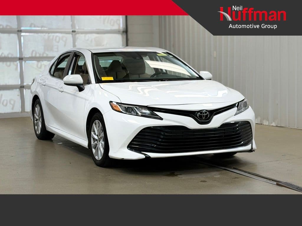 2020 Toyota Camry LE — photo 1 of 51