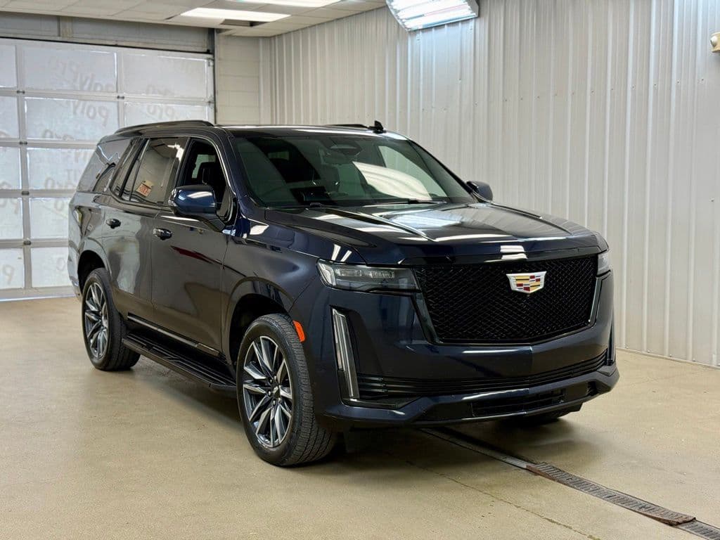 2023 Cadillac Escalade Sport — photo 1 of 34