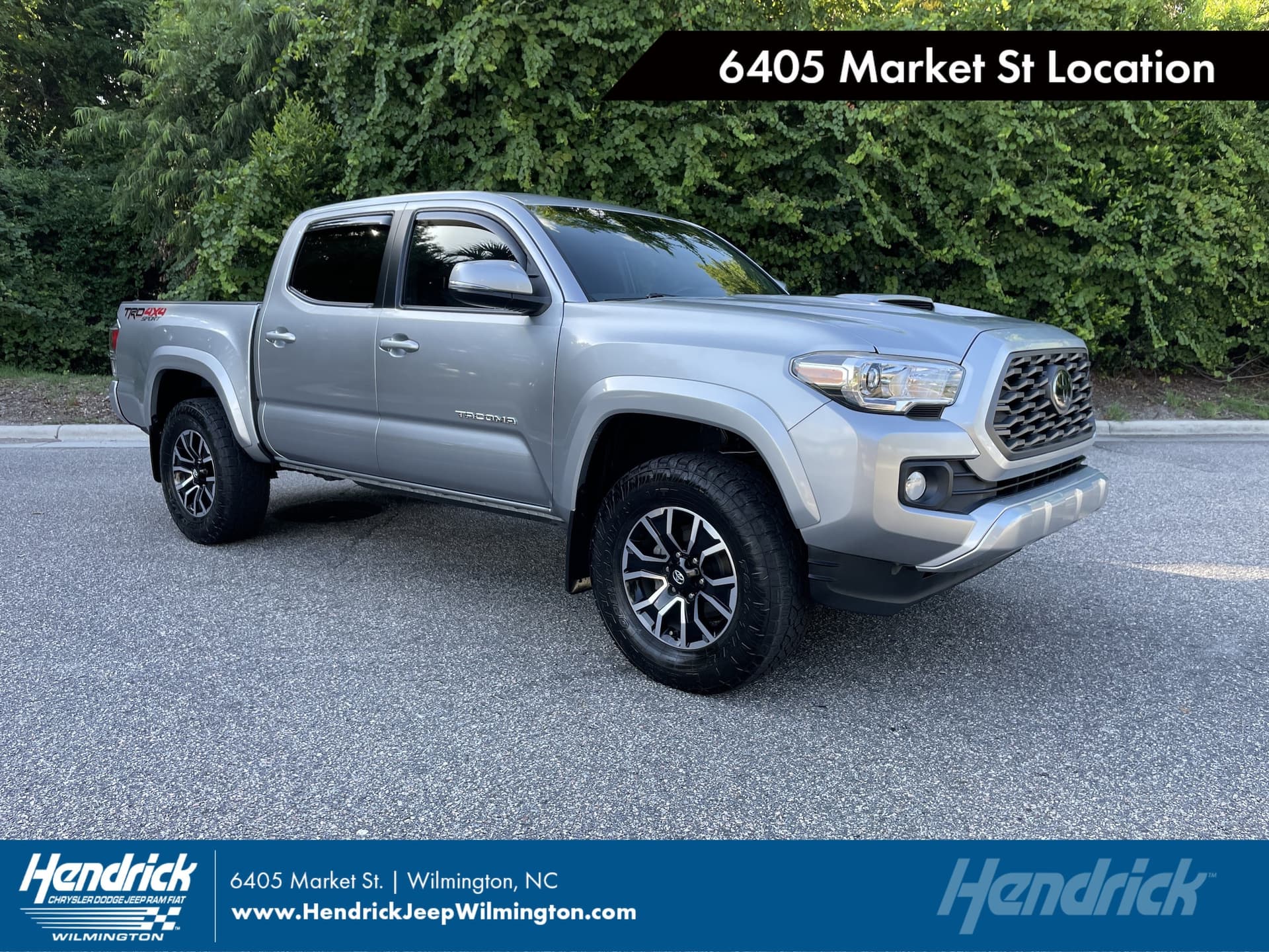 2022 Toyota Tacoma TRD Sport — photo 1 of 35