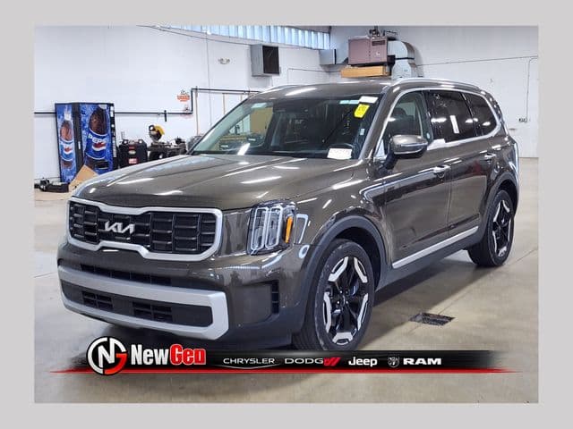 2025 Kia Telluride S — photo 1 of 14