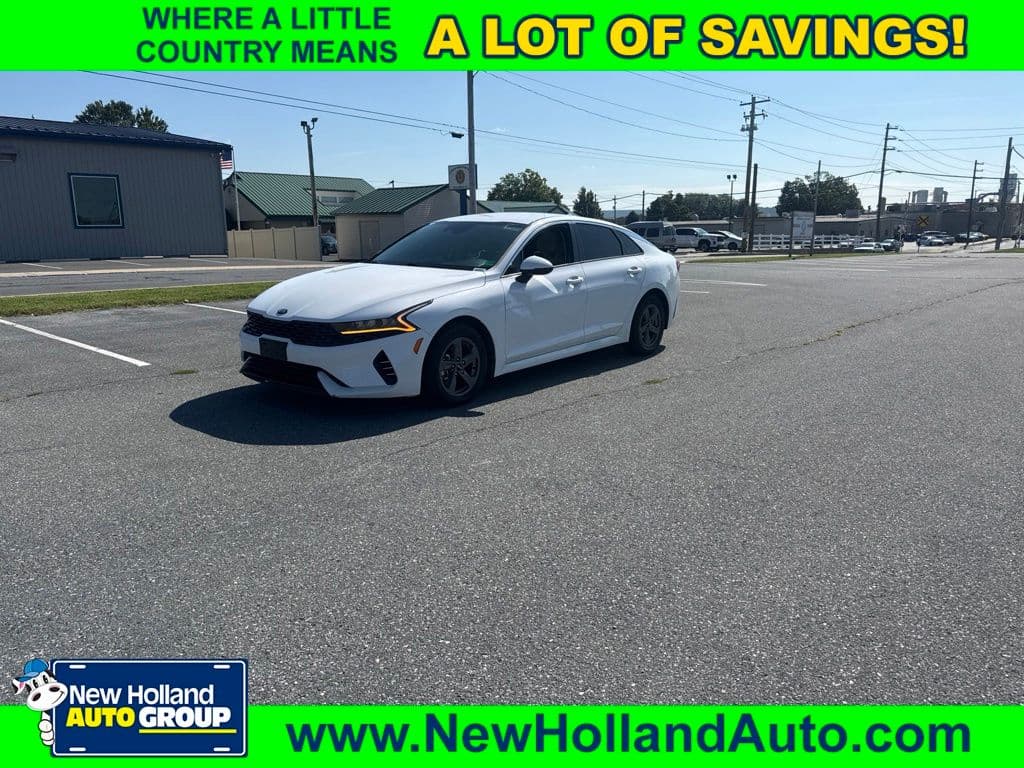 2021 Kia K5 LXS — photo 1 of 12