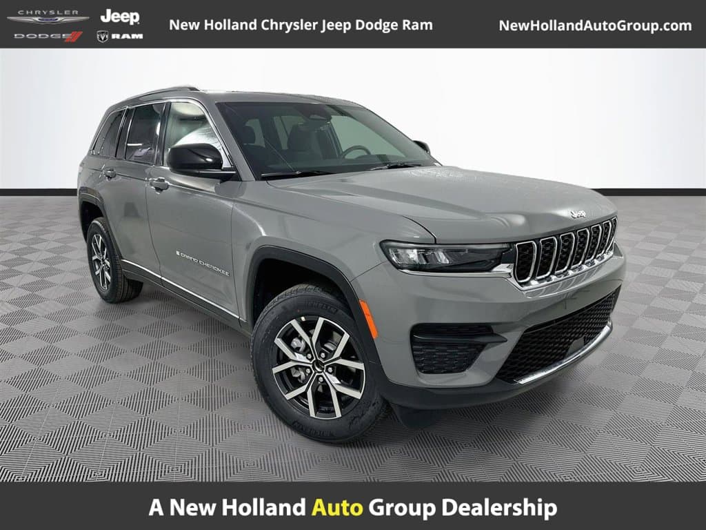 2027 Jeep Grand Cherokee Laredo — photo 1 of 32