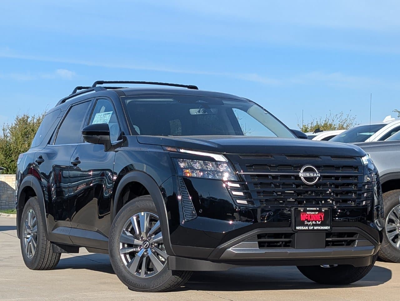 2026 Nissan Pathfinder SL — photo 1 of 21