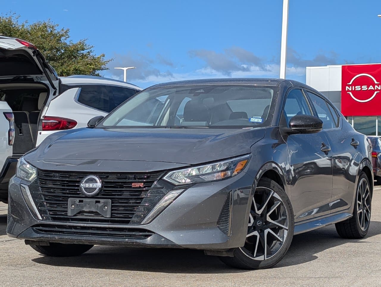 2025 Nissan Sentra SR — photo 1 of 29