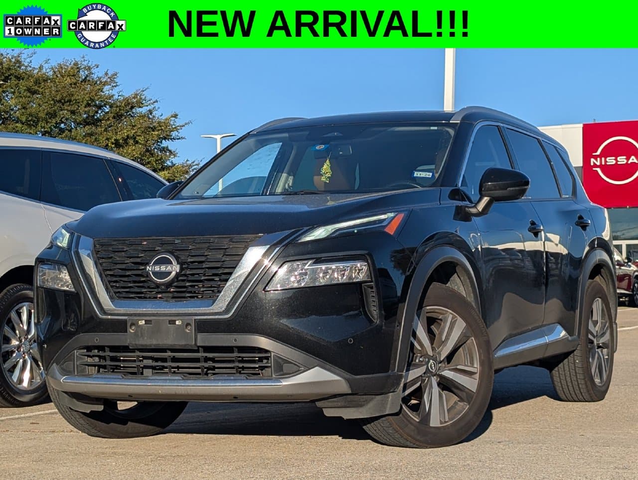 2023 Nissan Rogue Platinum — photo 1 of 31