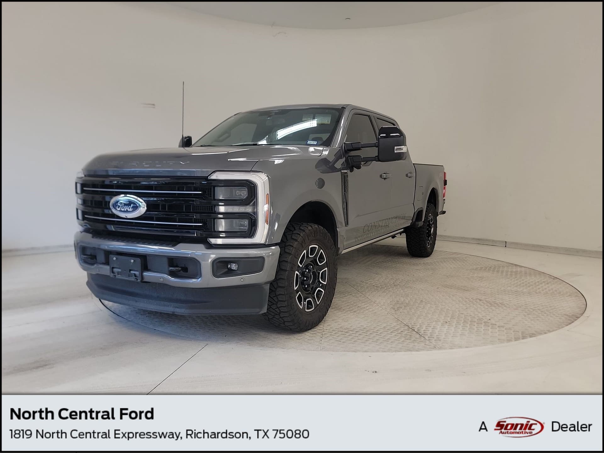 2025 Ford F-250 Platinum — photo 1 of 8