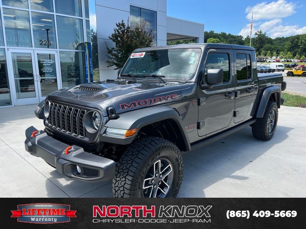 2025 Jeep Gladiator Mojave — photo 1 of 32