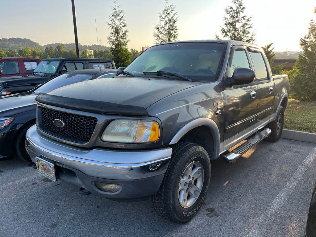 2002 Ford F-150 Base — photo 1 of 9
