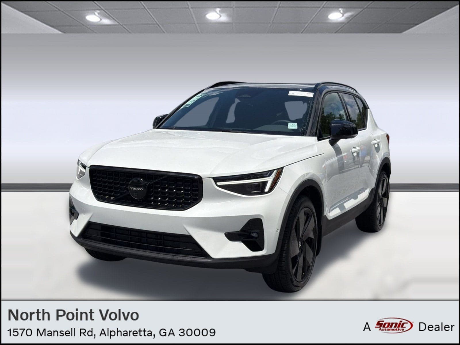 2026 Volvo XC40 B5 Ultra Black Edition — photo 1 of 30