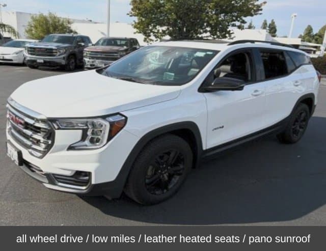 2024 GMC Terrain AT4 — photo 1 of 9