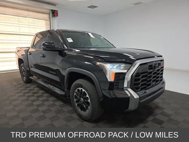 2023 Toyota Tundra 4WD SR5 — photo 1 of 9