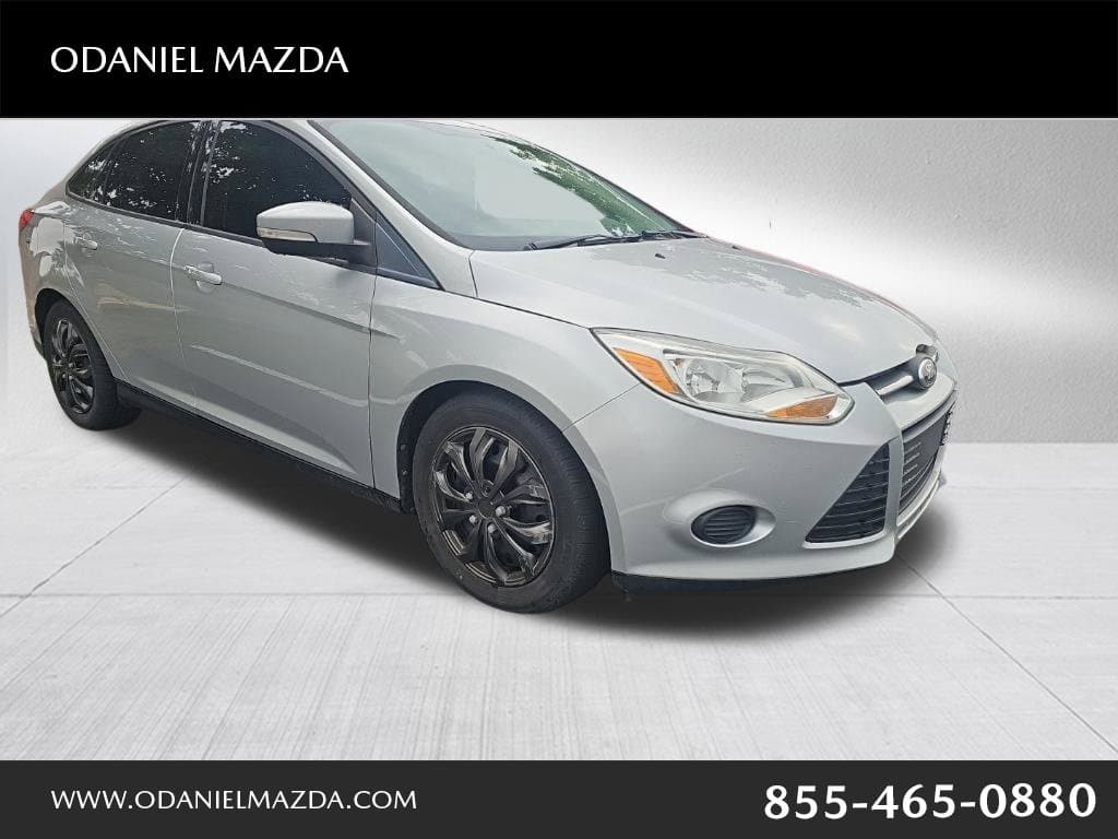 2013 Ford Focus SE — photo 1 of 2