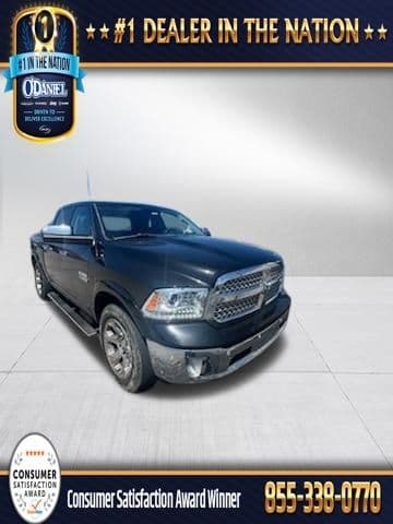 2017 RAM 1500 Laramie — photo 1 of 7