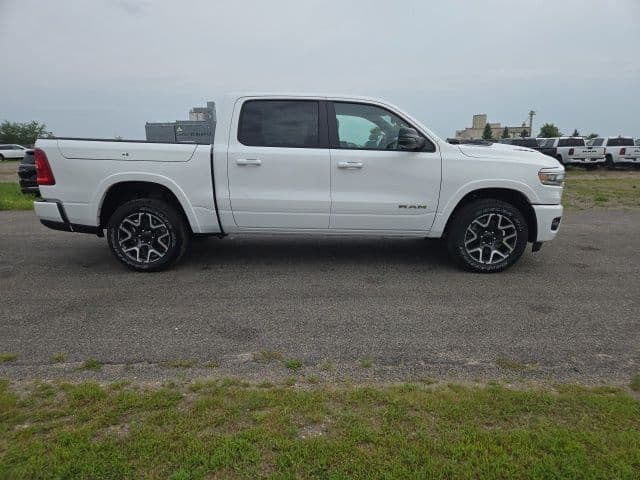 2026 RAM 1500 LARAMIE CREW CAB 4X4 5'7 BOX — photo 1 of 25