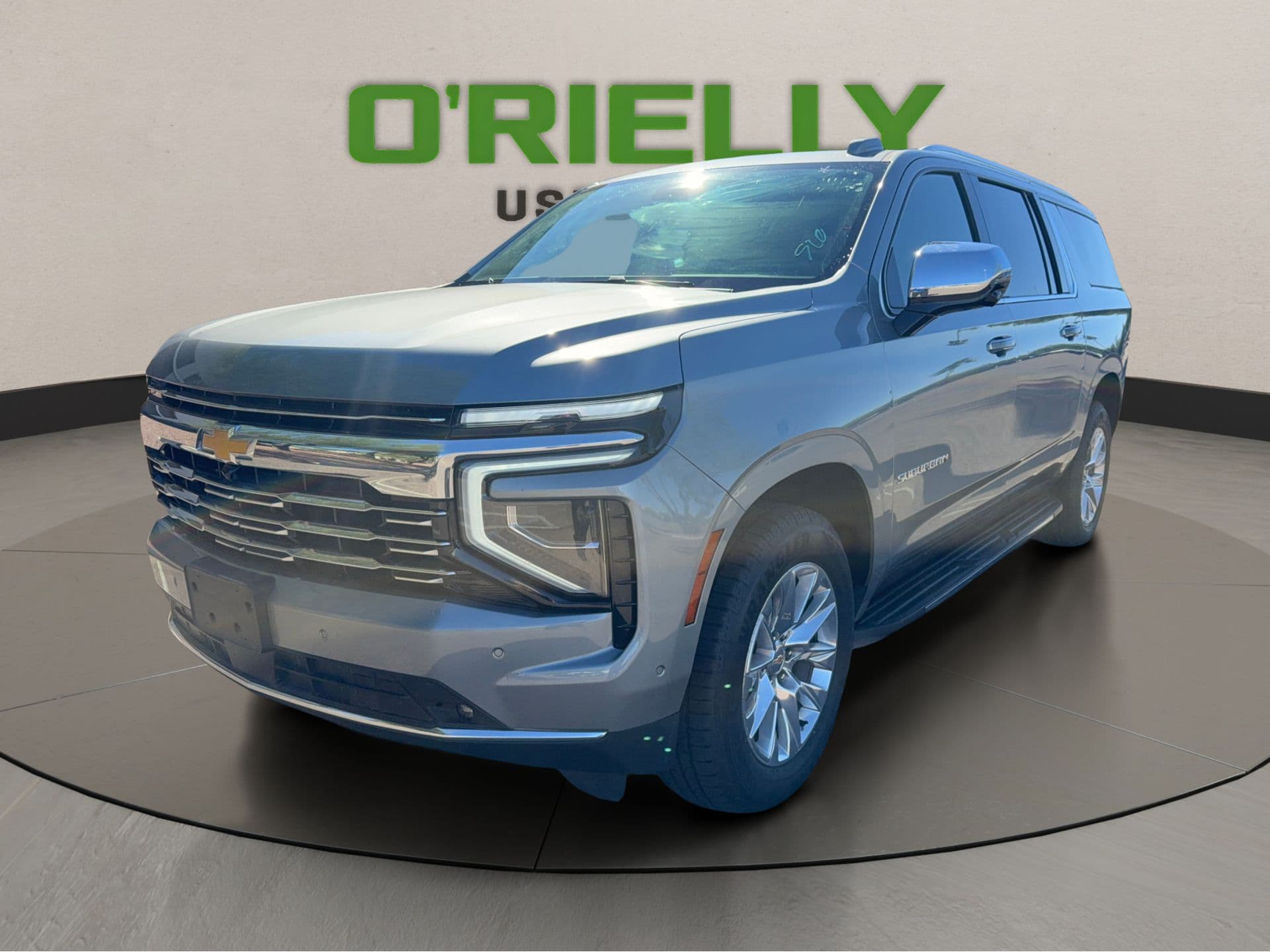 2025 Chevrolet Suburban Premier — photo 1 of 33