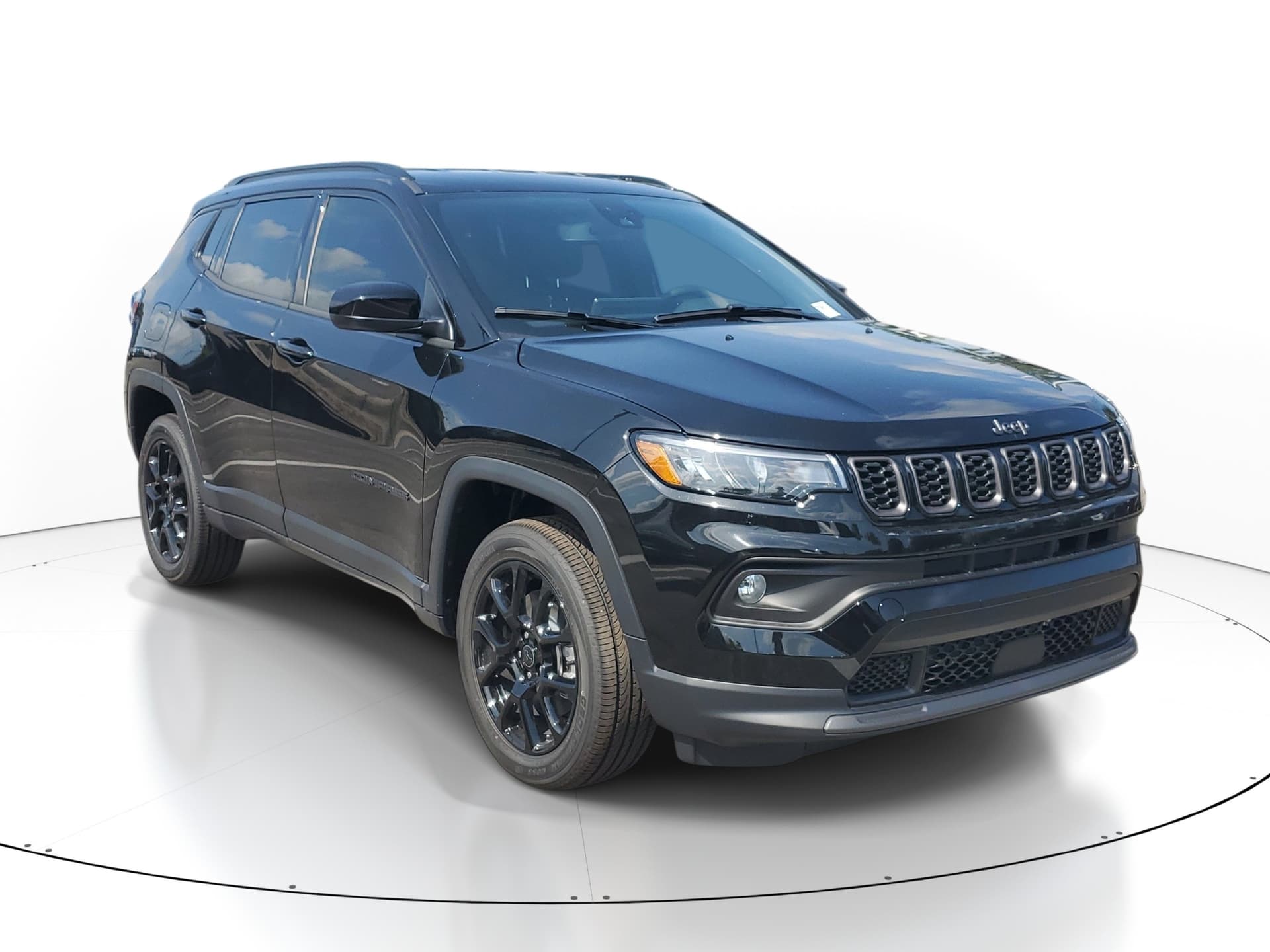 2026 Jeep Compass Latitude — photo 1 of 37