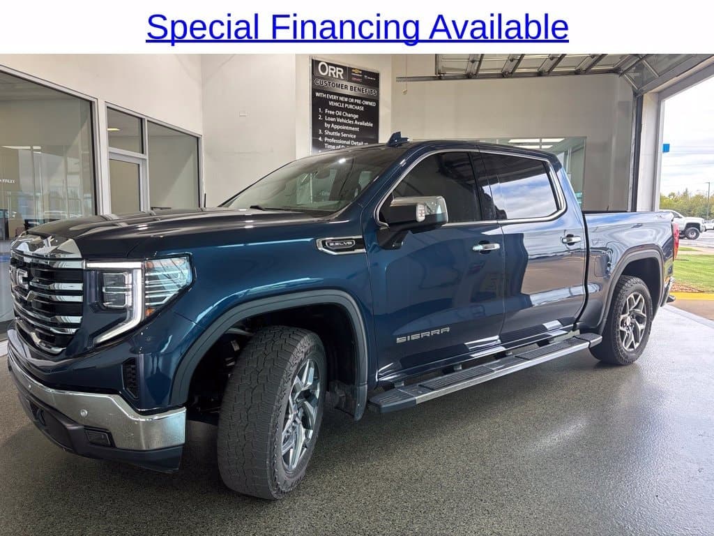 2022 GMC Sierra 1500 SLT — photo 1 of 12