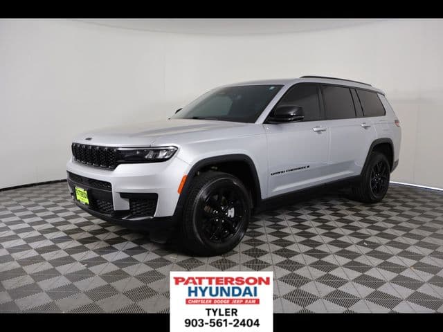 2024 Jeep Grand Cherokee L Laredo — photo 1 of 34