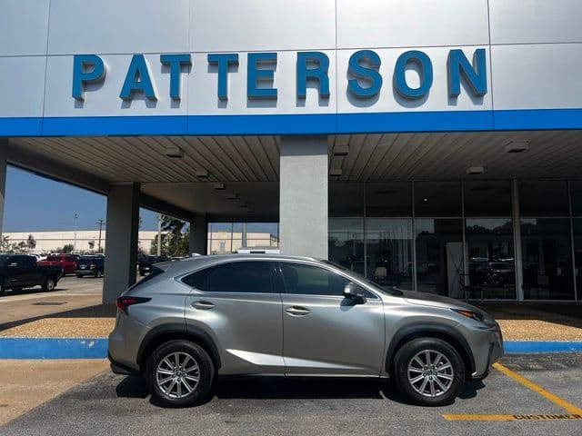 2021 Lexus NX 300 Base — photo 1 of 26