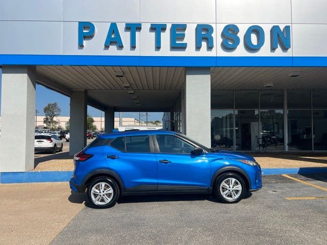 2021 Nissan Kicks S — photo 1 of 20