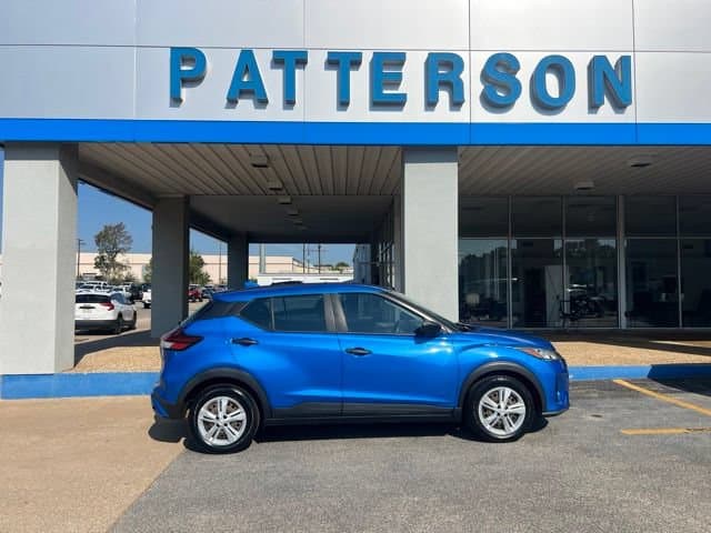 2021 Nissan Kicks S — photo 1 of 20