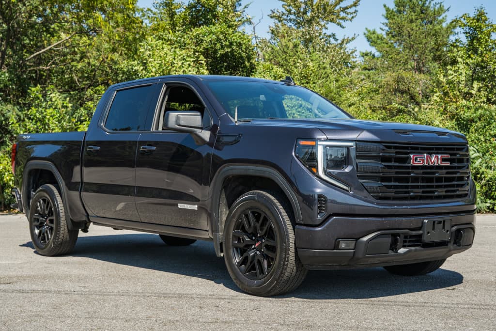 2024 GMC Sierra 1500 Elevation — photo 1 of 47