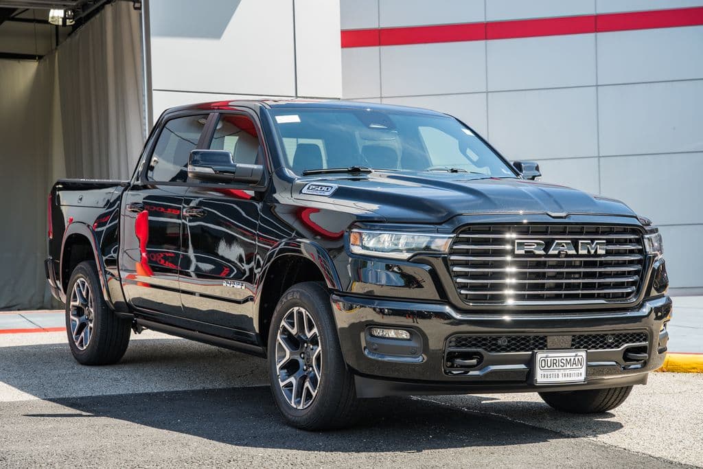 2027 RAM 1500 Laramie — photo 1 of 65